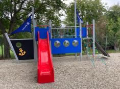 Hřiště pro děti u koupaliště má nové herní prvky